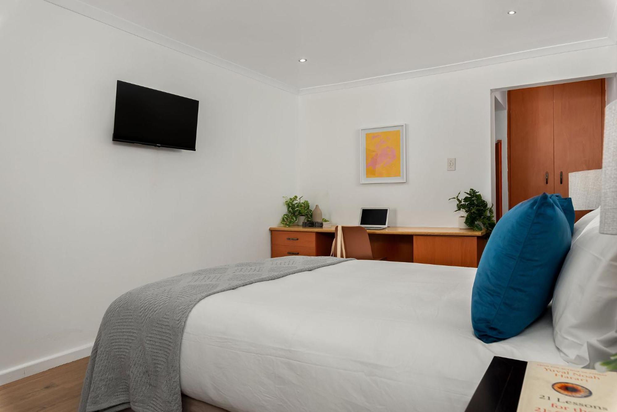 Neighbourgood Ravenscraig Hotel Кейптаун Стая снимка