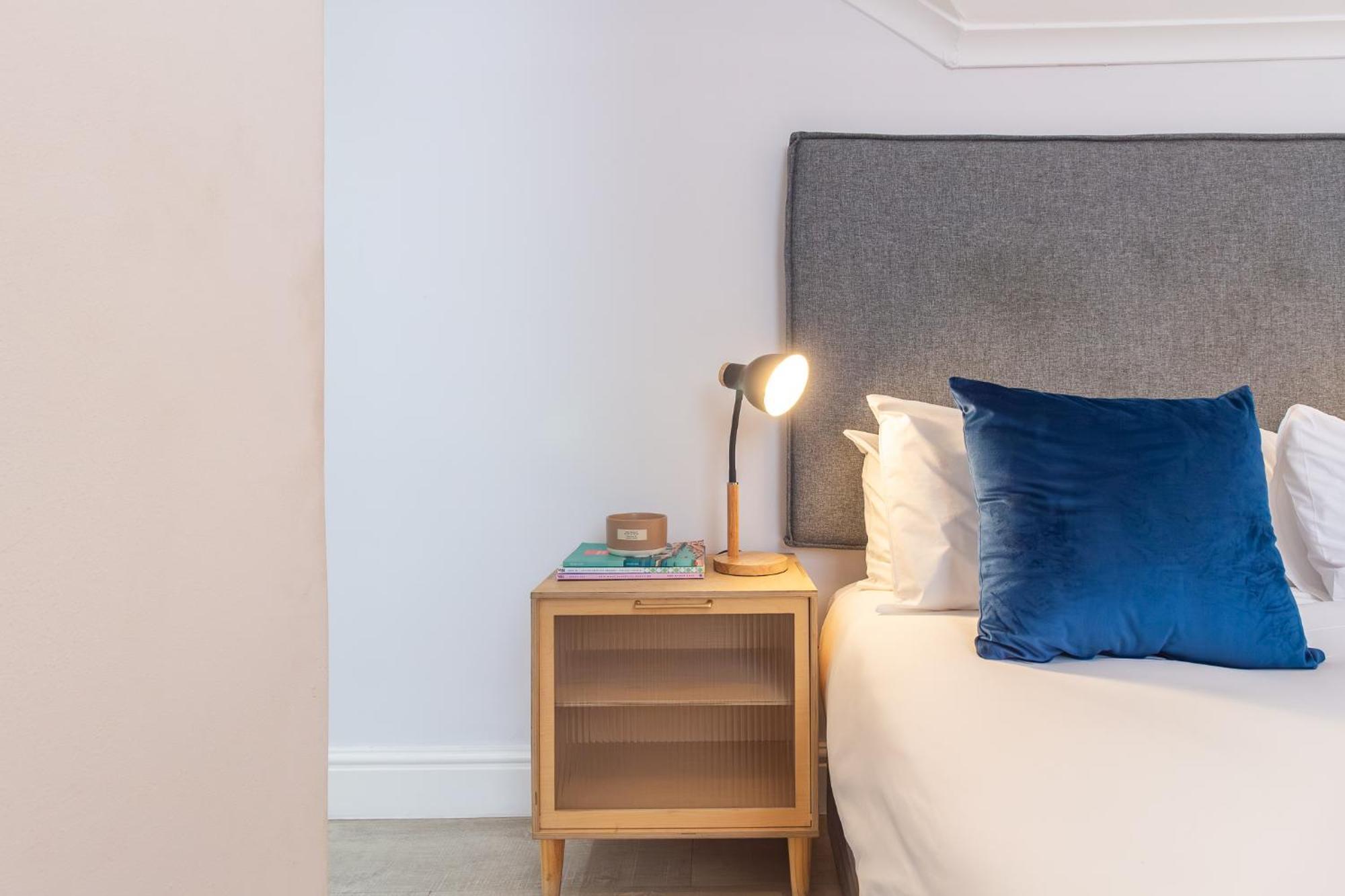 Neighbourgood Ravenscraig Hotel Кейптаун Екстериор снимка